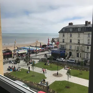 Fountain House Beach Flats Aparthotel